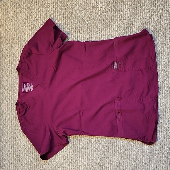 Cherokee Workwear Revolution Women's Scrub Set Size Small Tall Wine - Picture 2 of 7